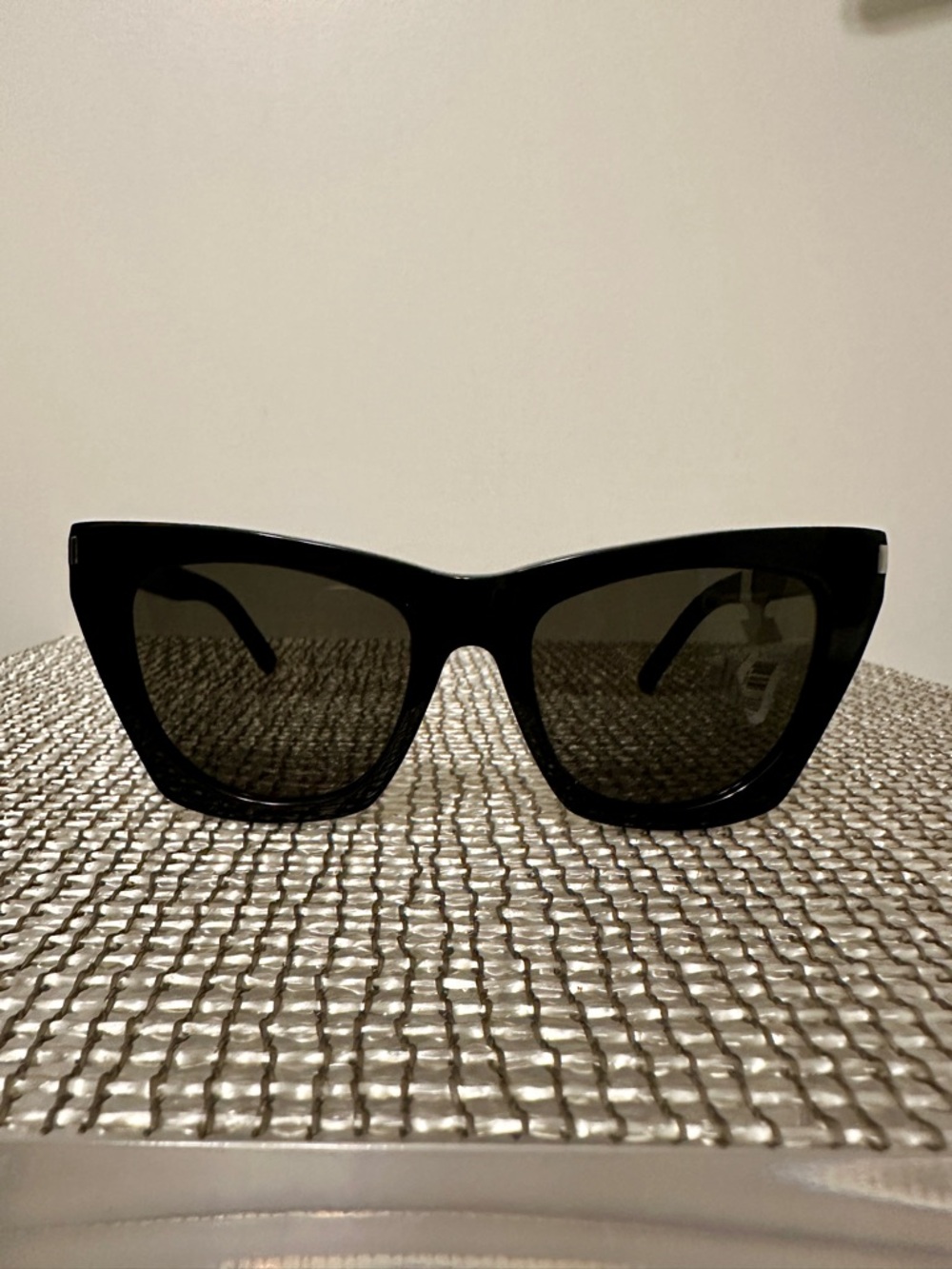 NEW Saint Laurent Kate Sunglasses in Black - Picture 3 of 10